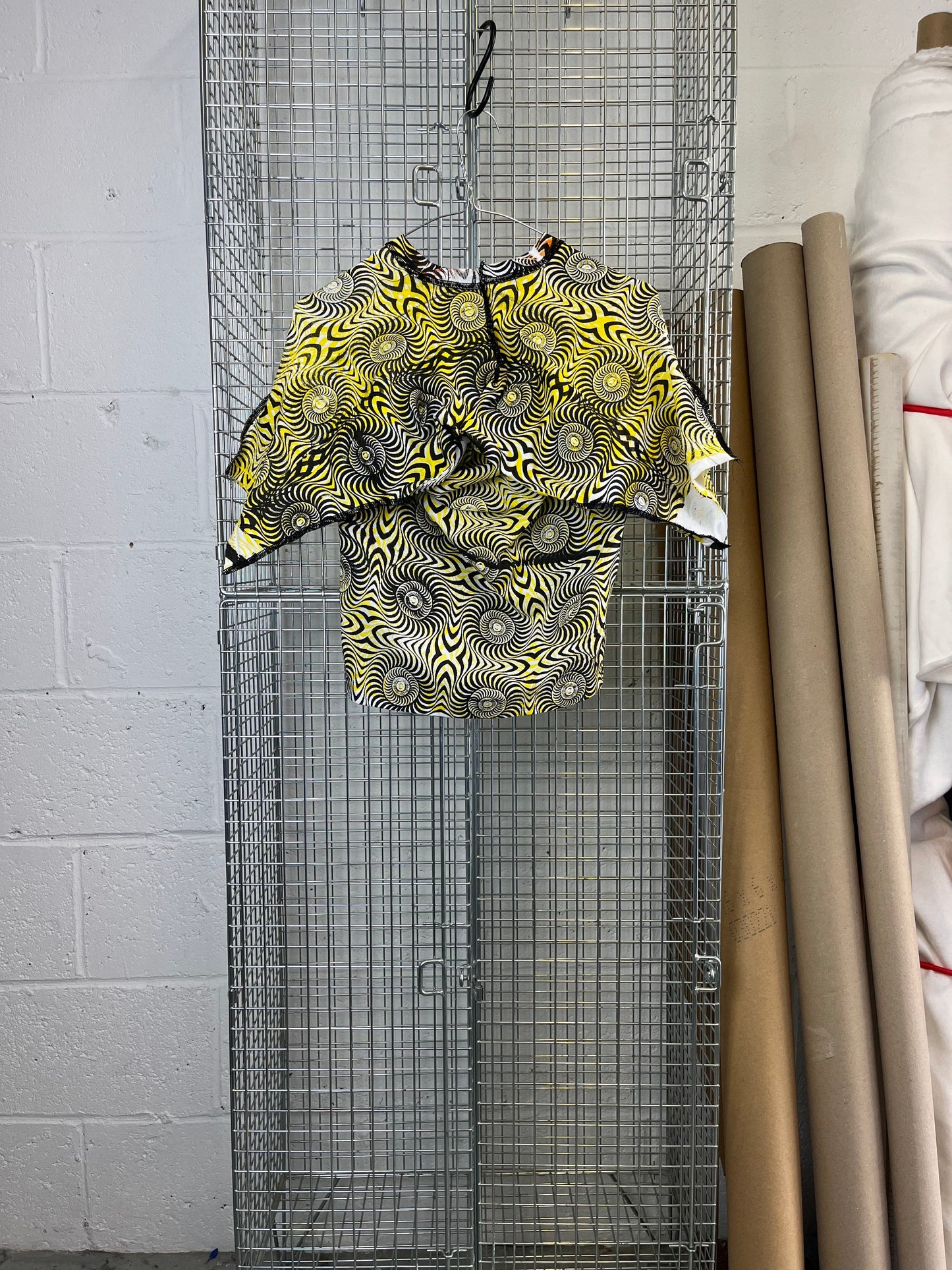 #13 twisted crop tee-Pip Paz-Howlett-APOC STORE