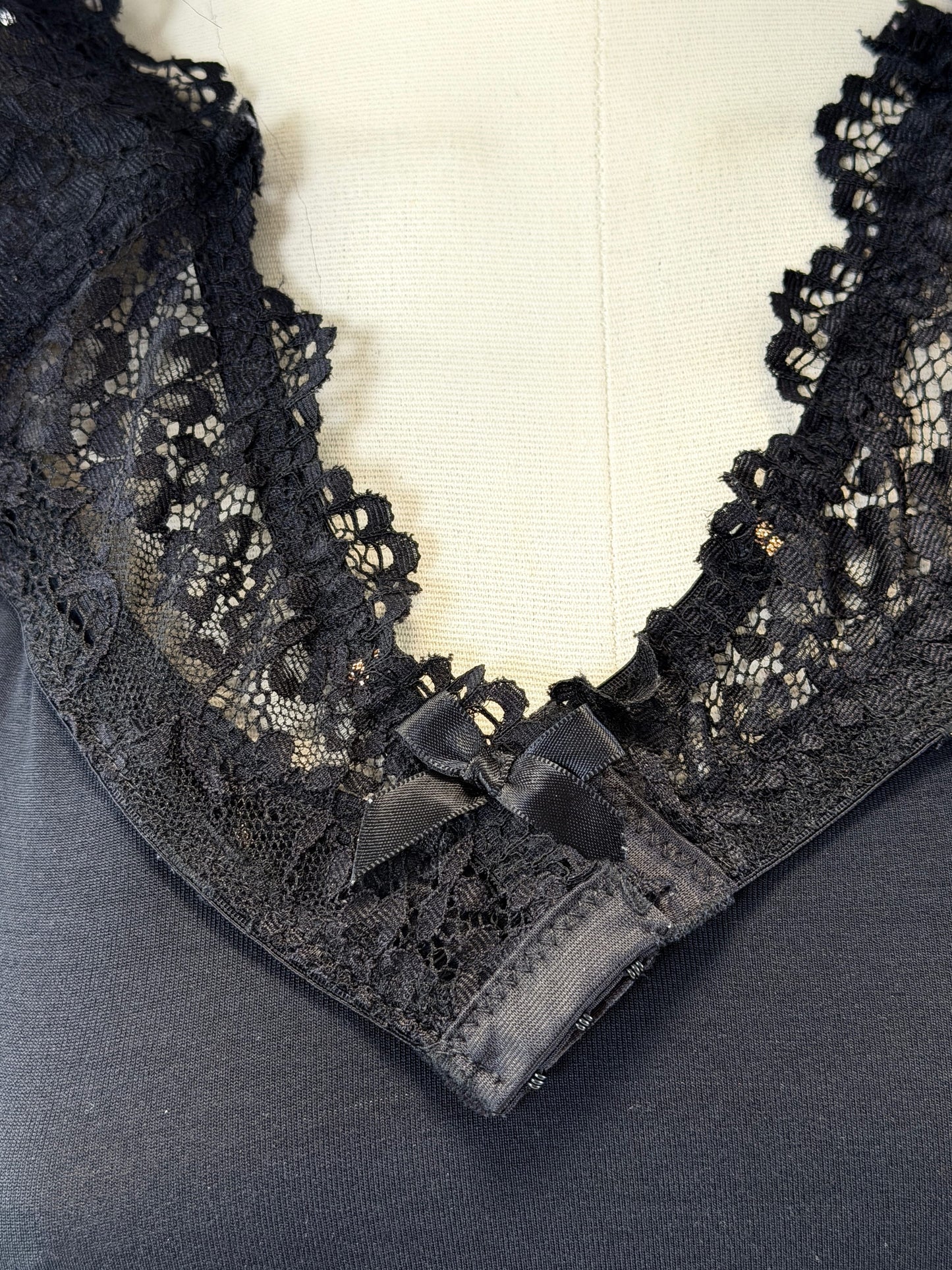 Black Shoulderpad Bra Top-Lou de Bètoly-APOC STORE