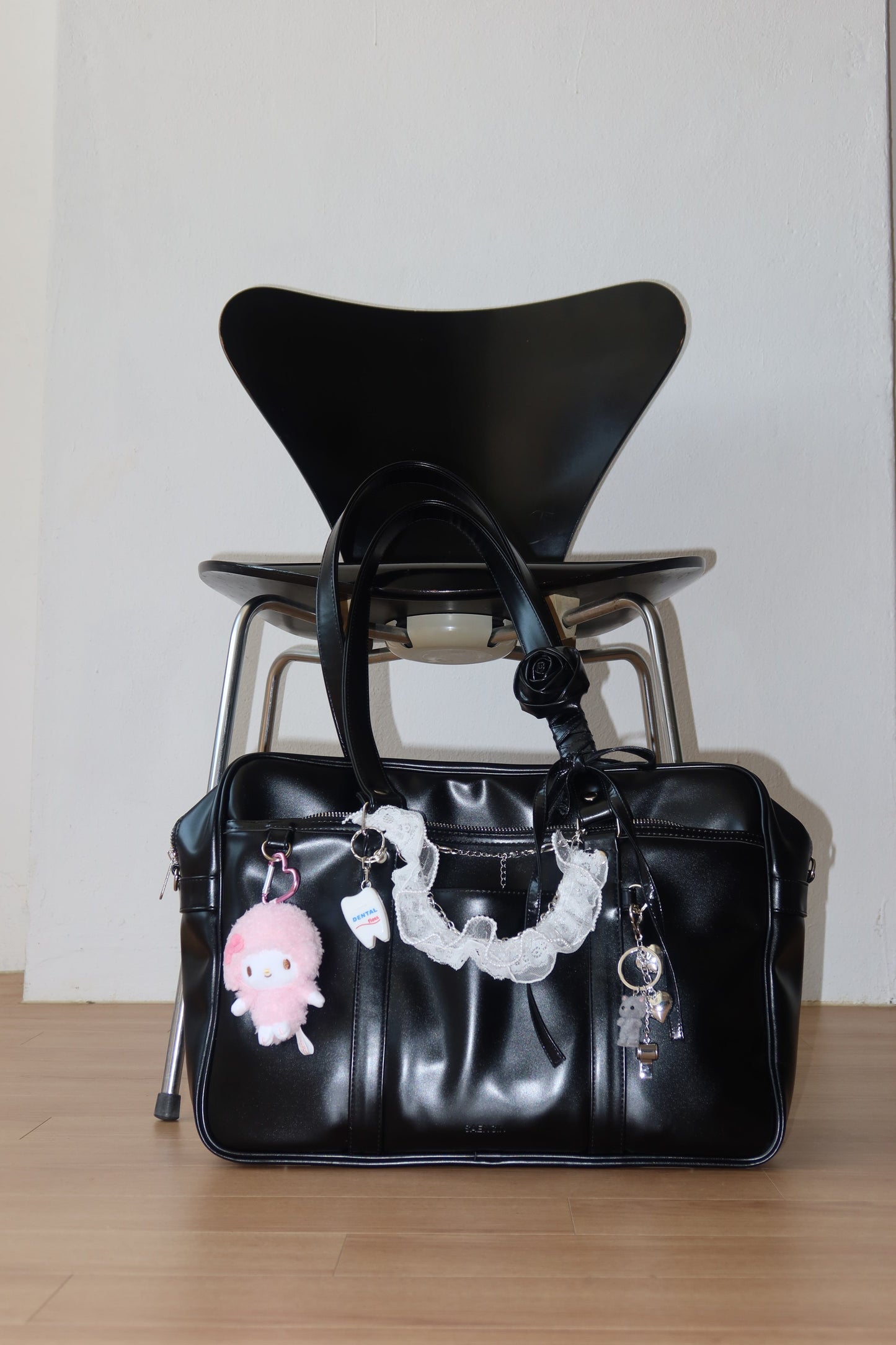 ROSE SQUARE BOSTON BAG-SAENGIN STUDIOS-APOC STORE