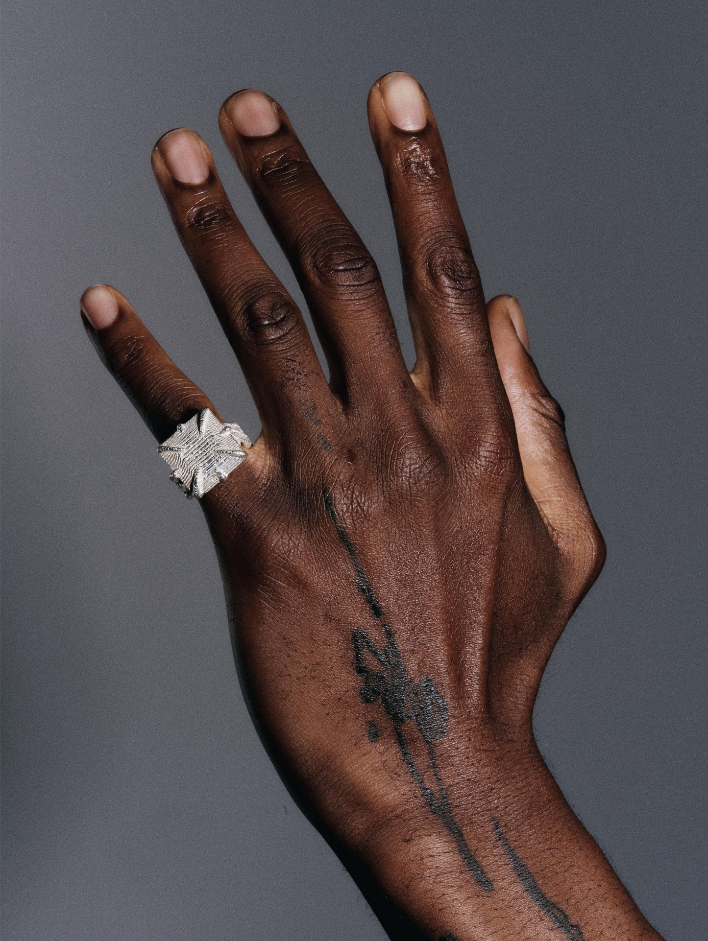 Phat pinky ring - textured-MQT-APOC STORE