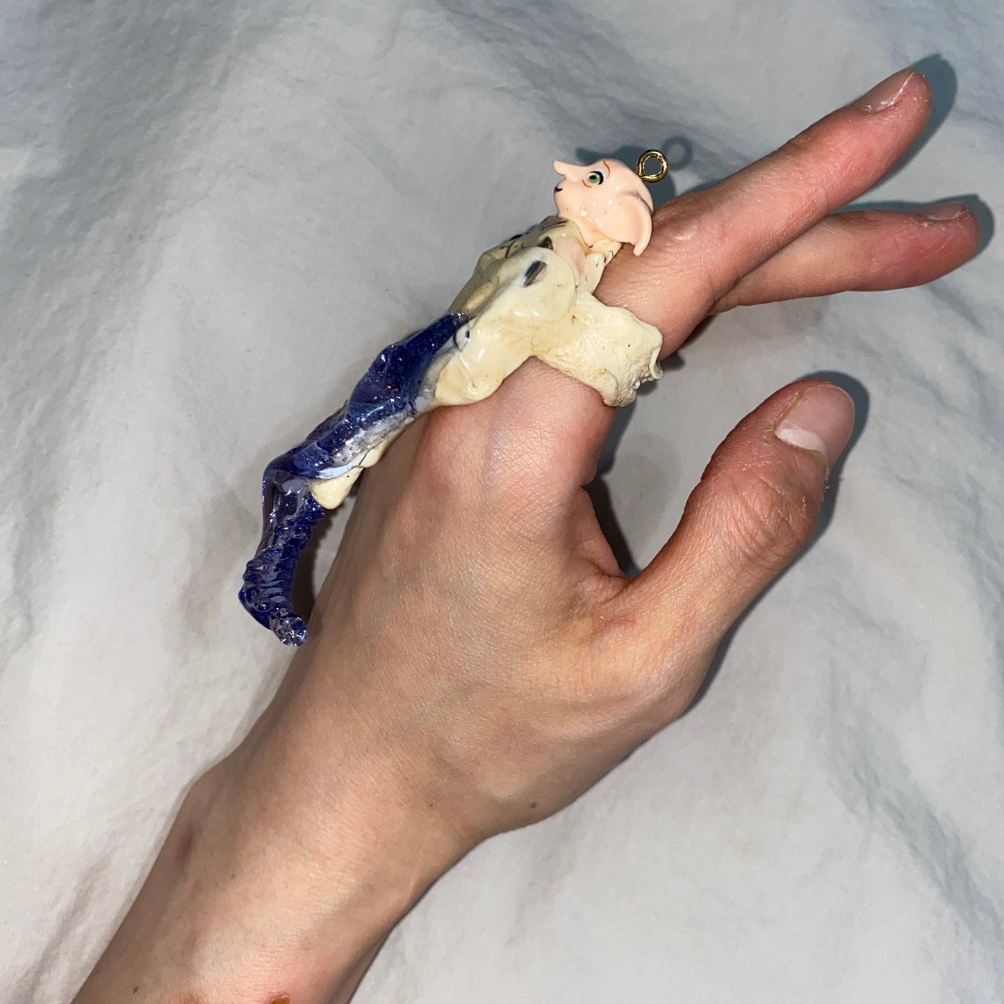 Eqpr142 Ring-VACSOM-APOC STORE