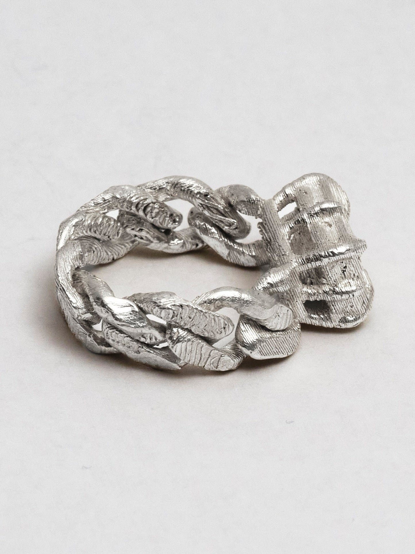 The Rohma loose link ring - textured-MQT-APOC STORE