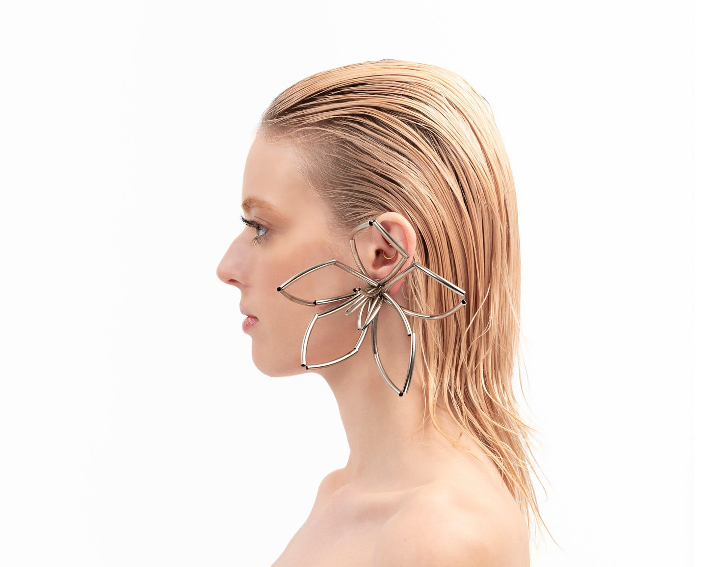 Frozen Lilies-1CONCEPT-APOC STORE