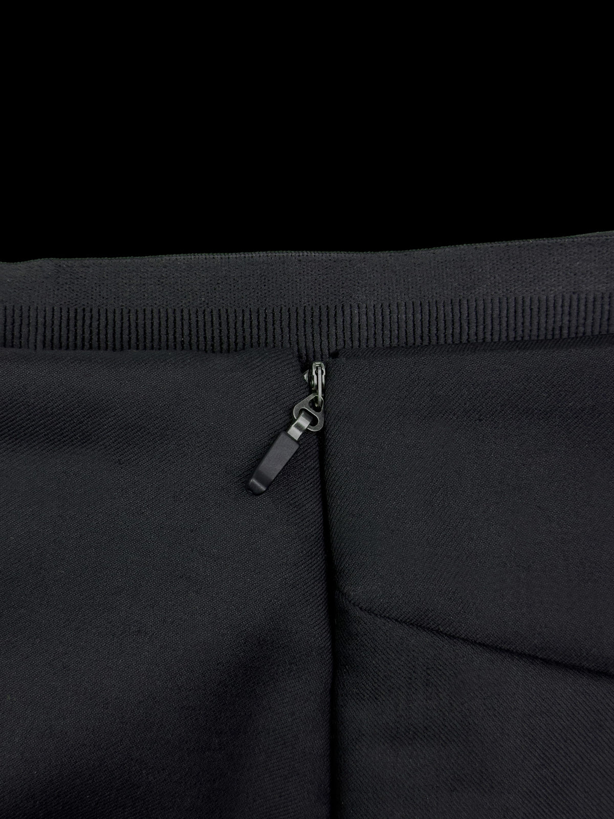 LV.2 Skort Y-NOTINLIST-APOC STORE