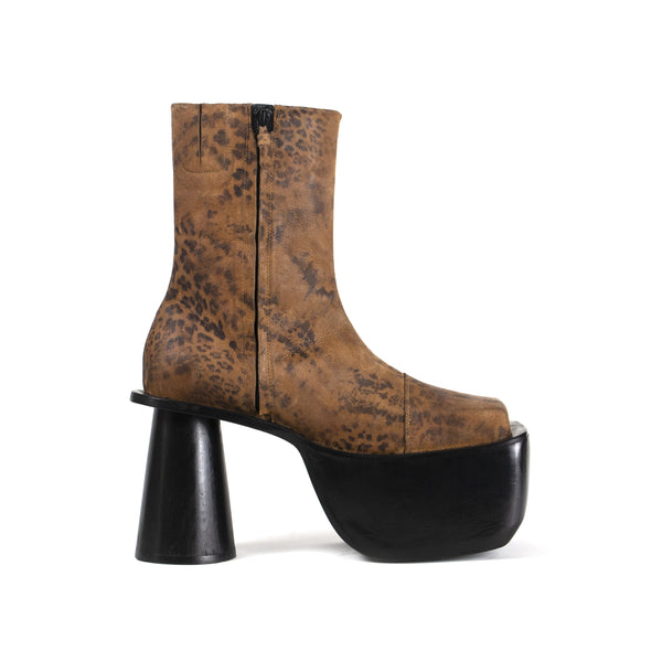 Boots leopard 2024 texto