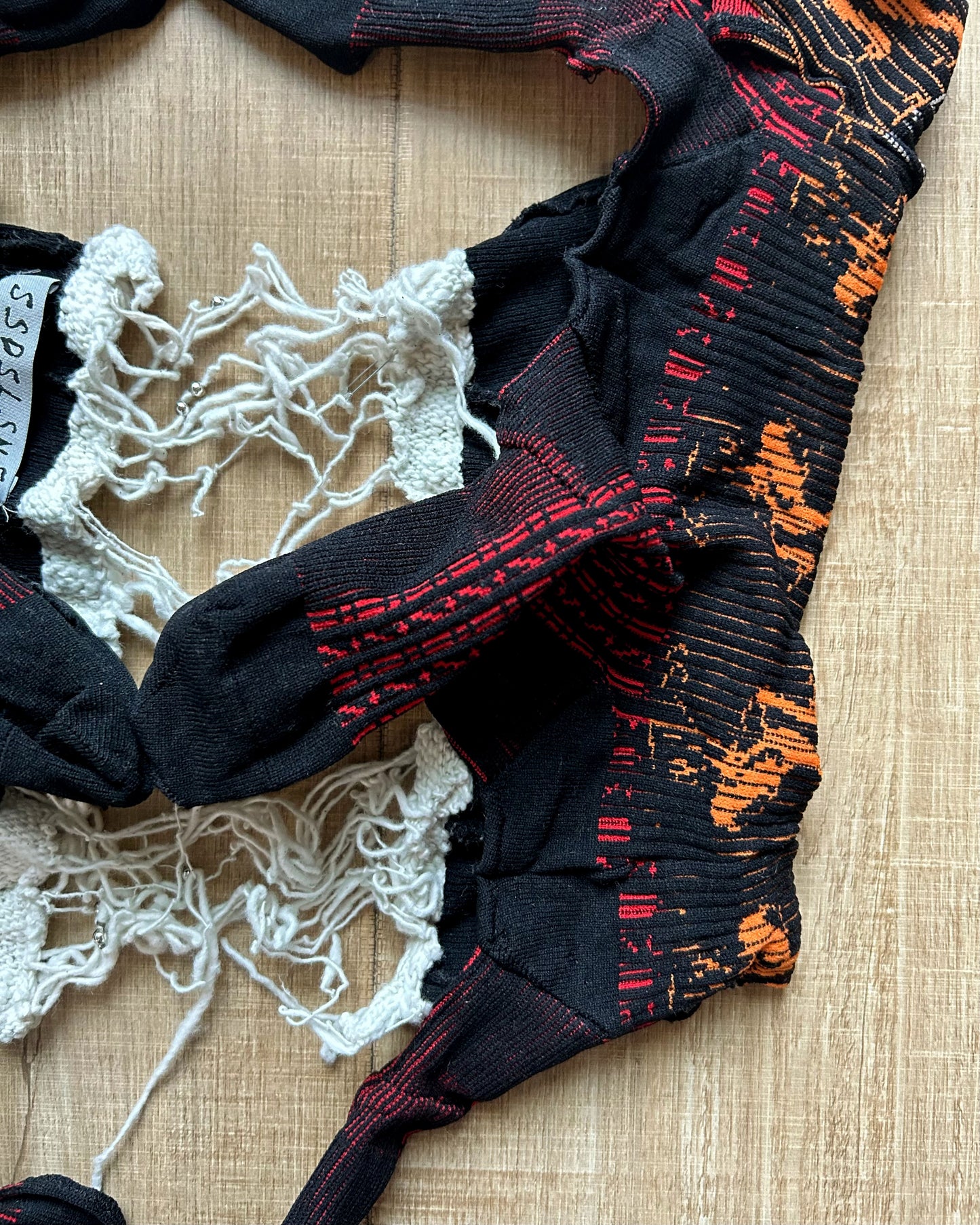 “Hold me” sock top-ssdslsns-APOC STORE