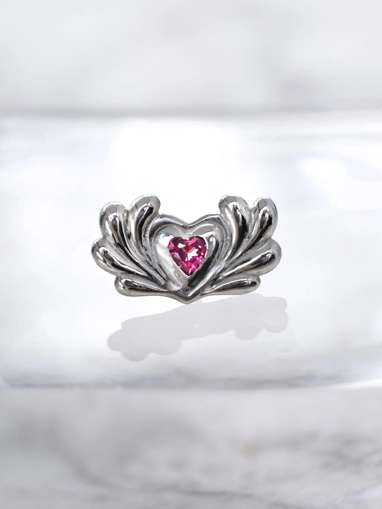 Mini Hearts Earrings-lokidolor-APOC STORE