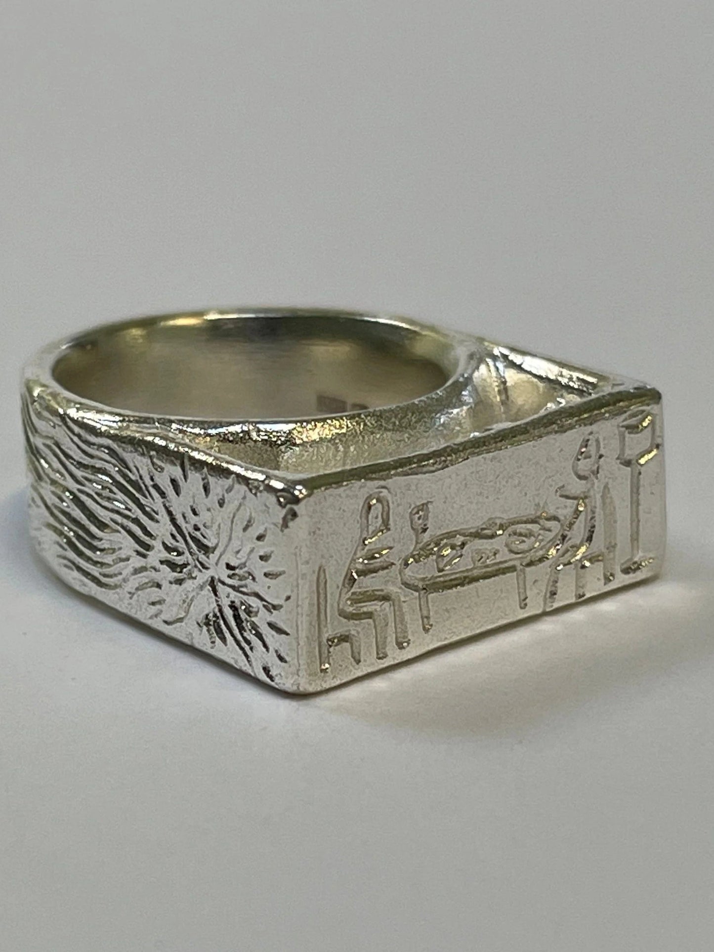 Birds and a comet ring-WILLA / HILFREICH-APOC STORE