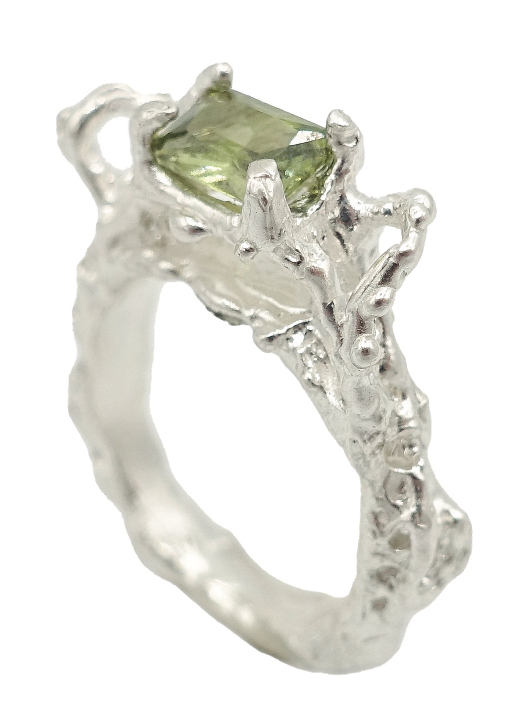 SERAXIS RING GREEN-Harlot Hands-APOC STORE