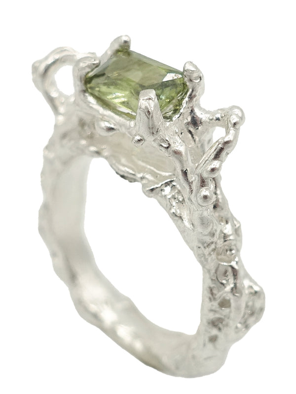 SERAXIS RING GREEN-Harlot Hands-APOC STORE