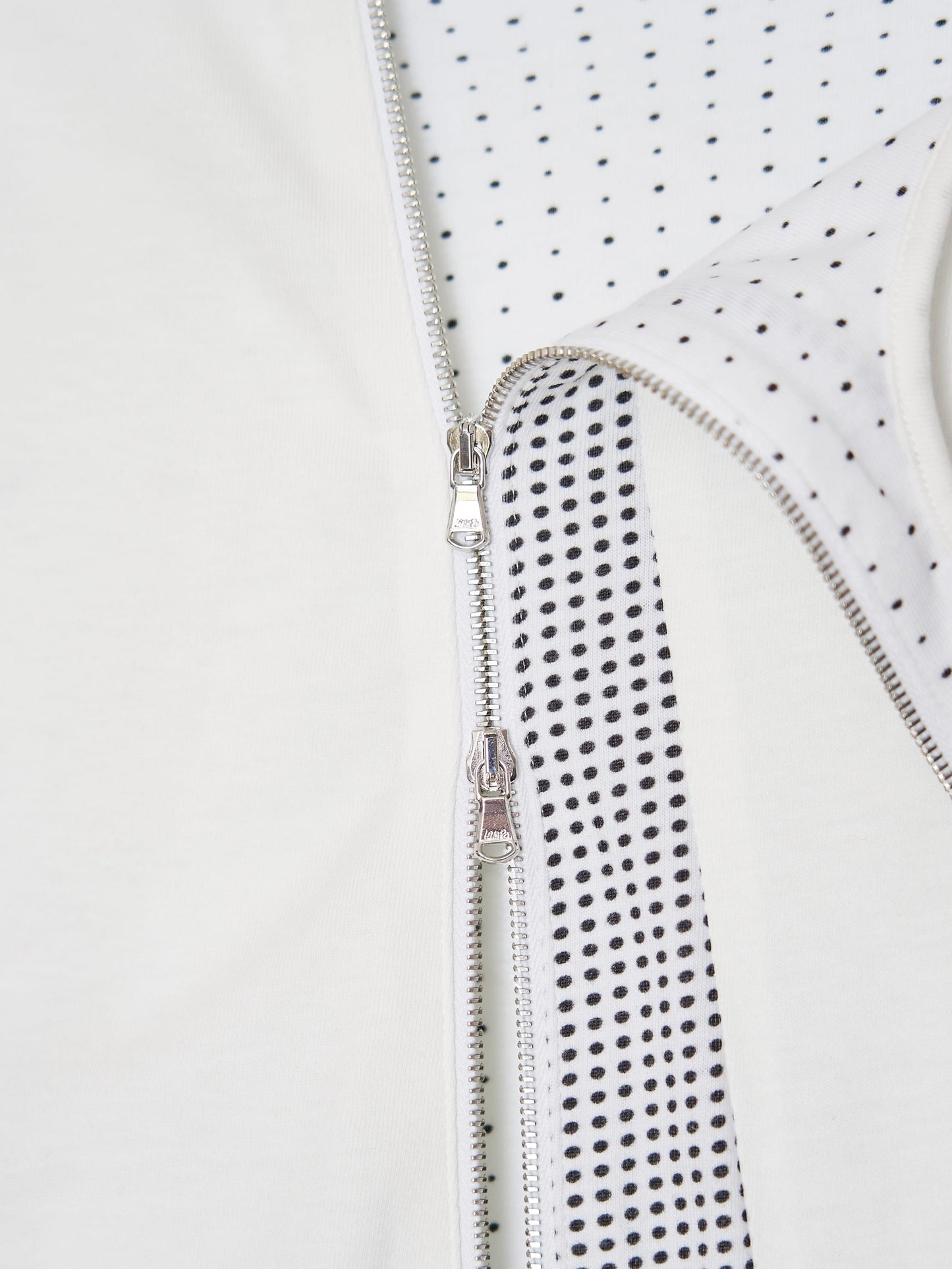 Distorted volume Jersey Vest 001 _ White-Taekh-APOC STORE