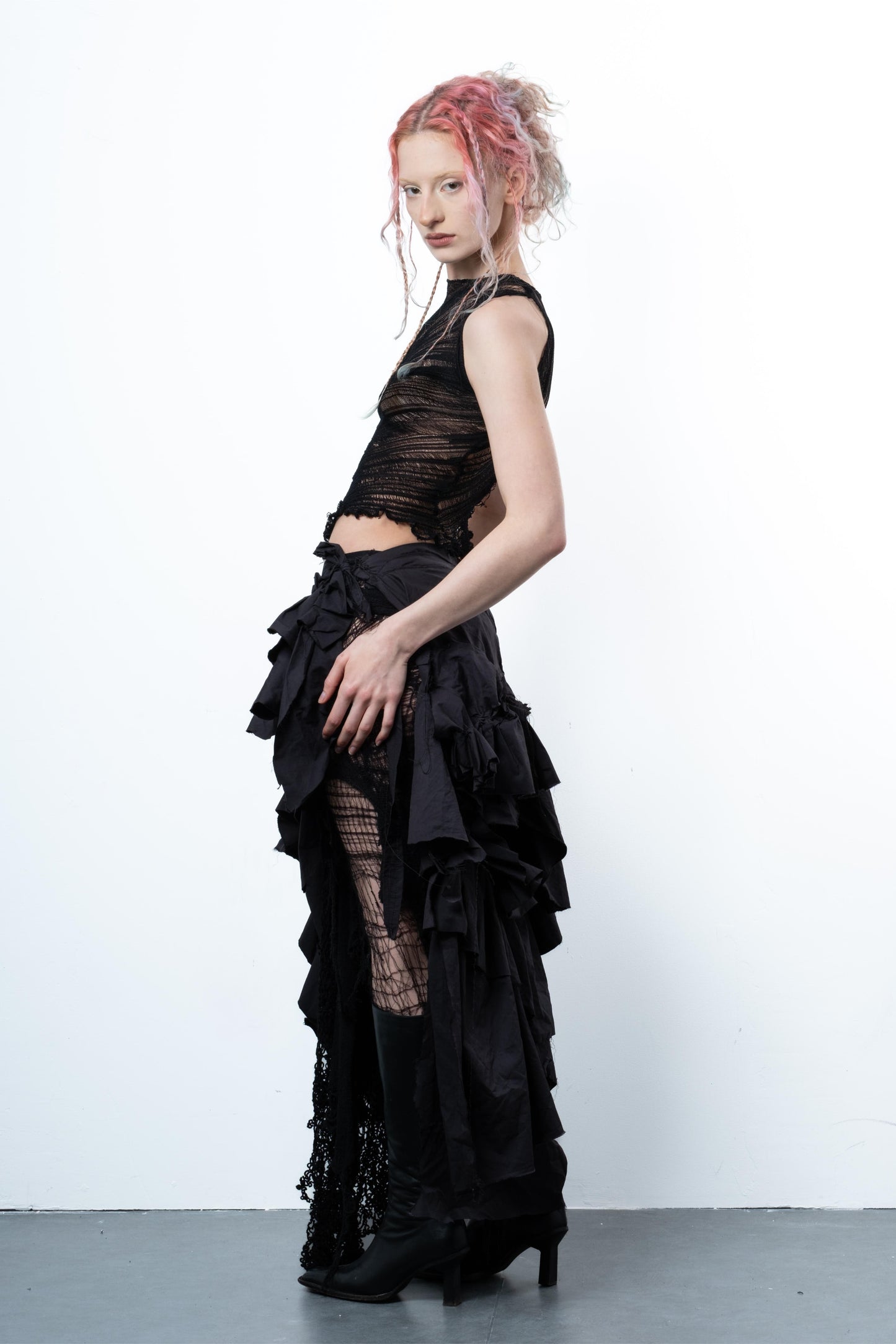 DISTRESSED BLACK TOP-VÊTEMENT FRAGILE-APOC STORE