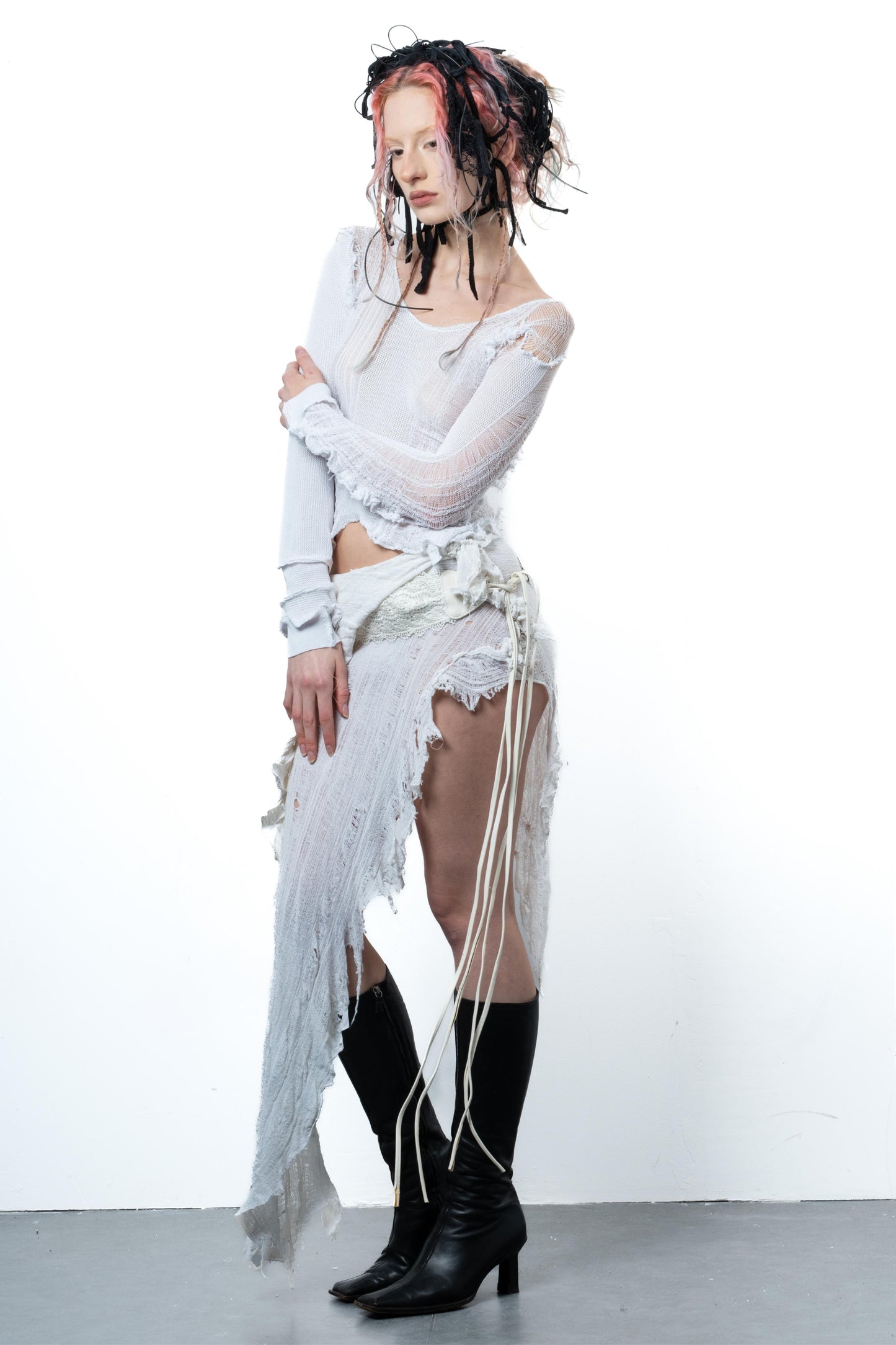 DISTRESSED PURE WHITE TOP LONG SLEEVE-VÊTEMENT FRAGILE-APOC STORE