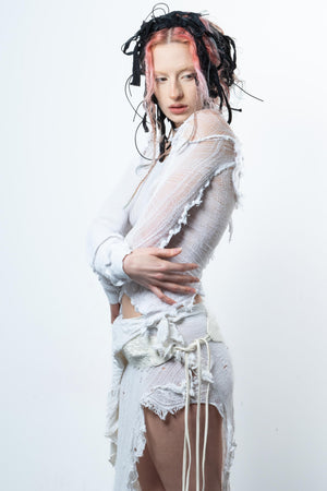 DISTRESSED PURE WHITE TOP LONG SLEEVE-VÊTEMENT FRAGILE-APOC STORE