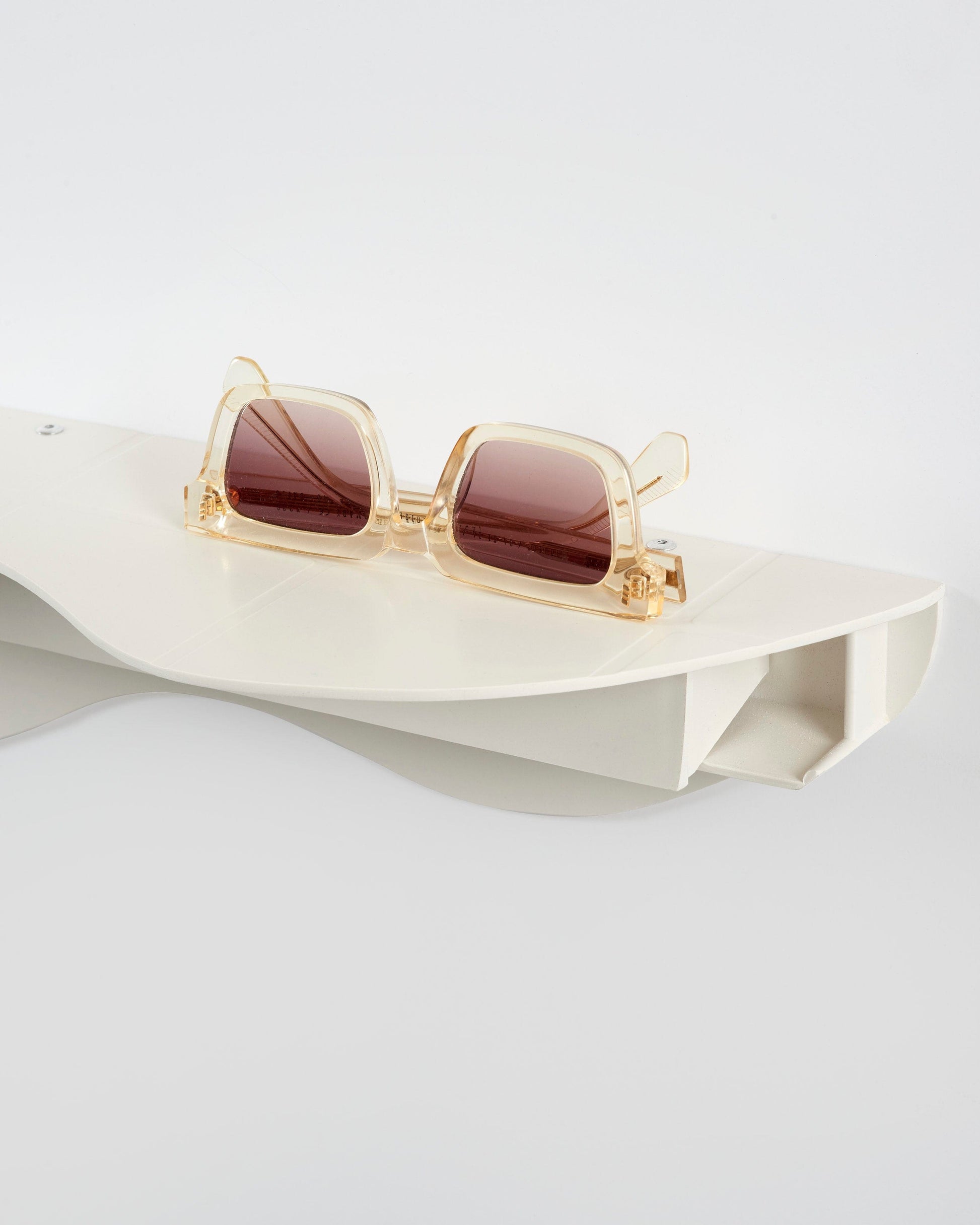 Wave wall shelf - white-Pierre Castignola-APOC STORE