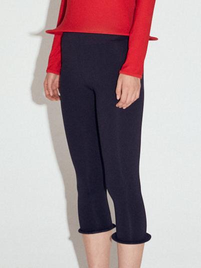 Wired hem basic leggings in Black-Sun Woo-APOC STORE