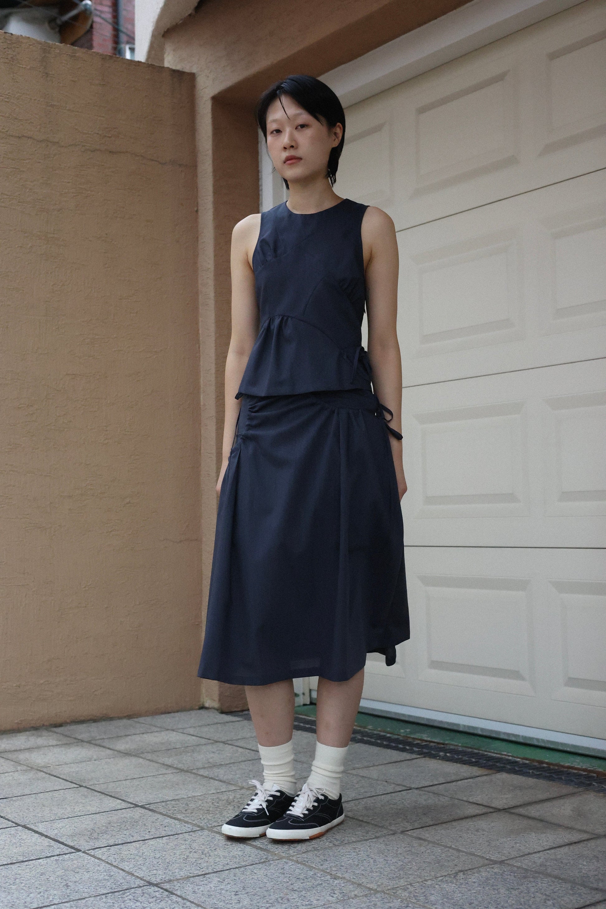 Land top - Navy-Julye Han-APOC STORE