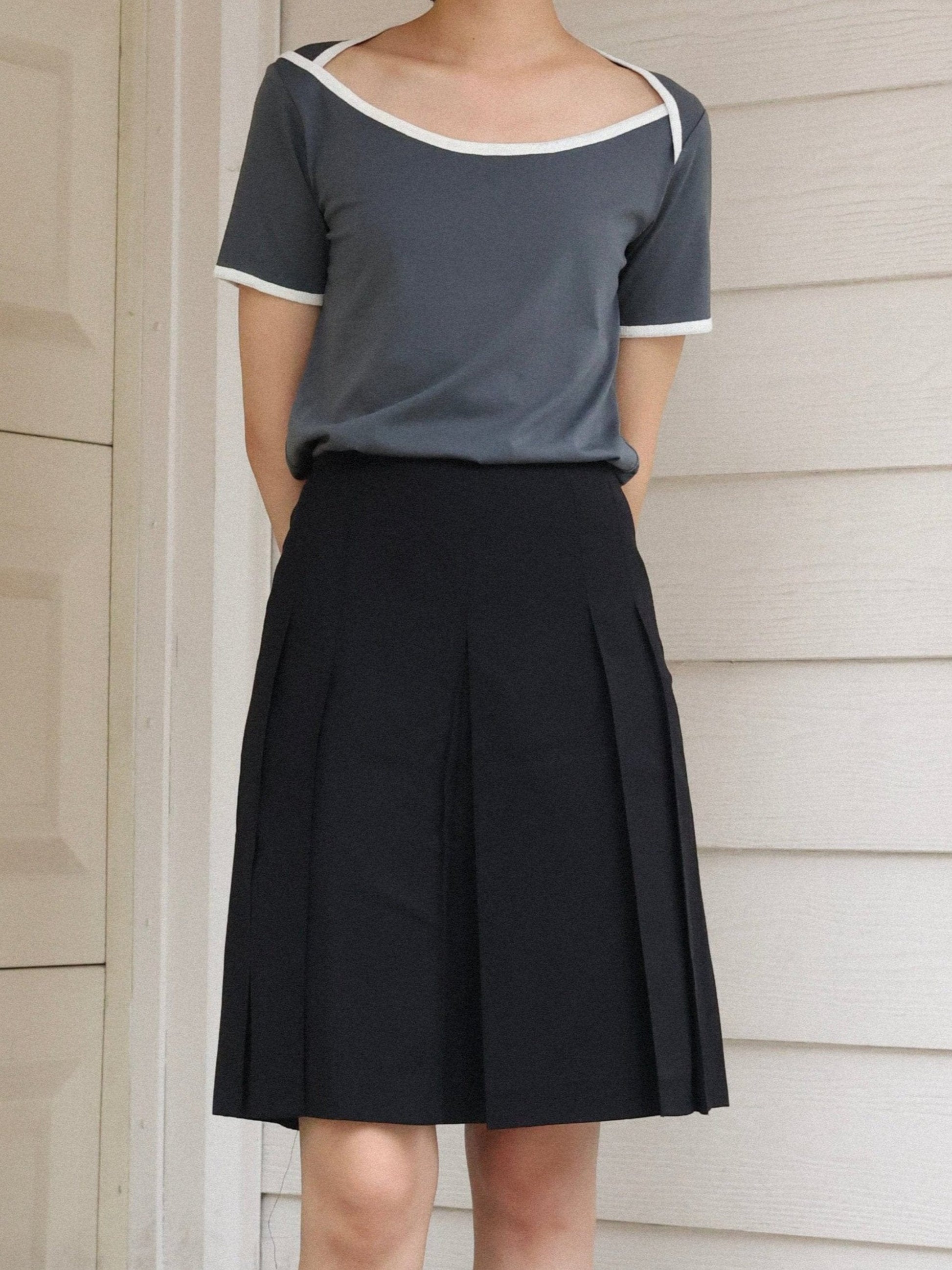 Box Pleats Skort - Black-Julye Han-APOC STORE