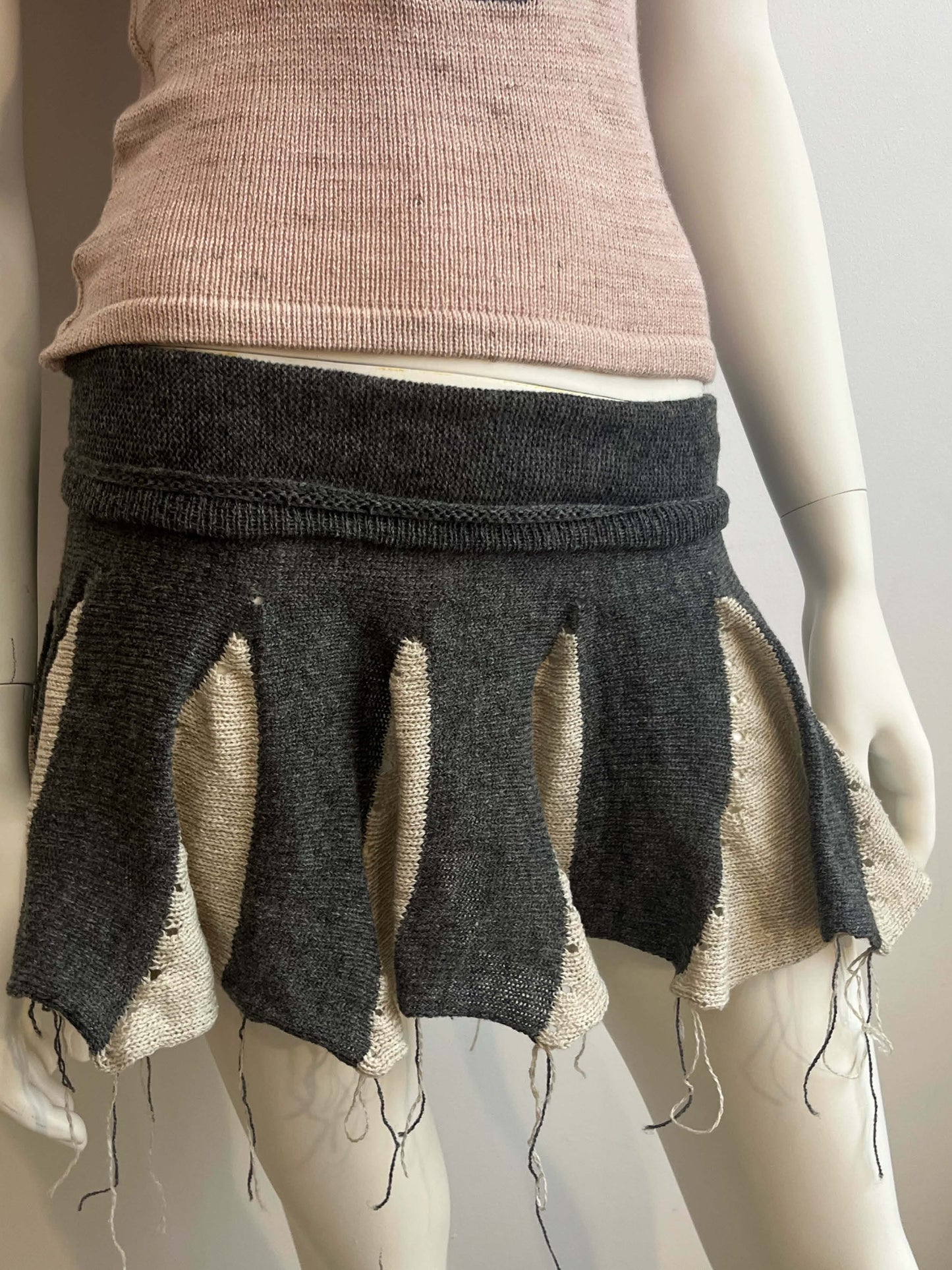 Lambswool ruffle skirt grey/cream-Lilies of the Valley-APOC STORE