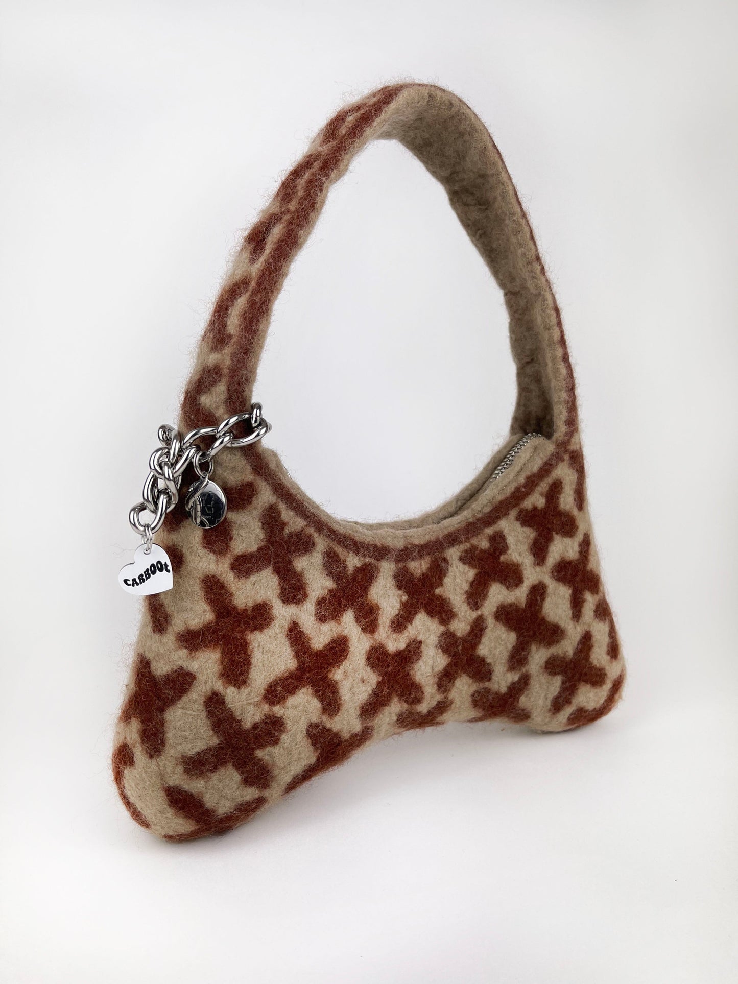 1 of 1 Concave Kisses Bag - Beige / Cho-Carboot-APOC STORE
