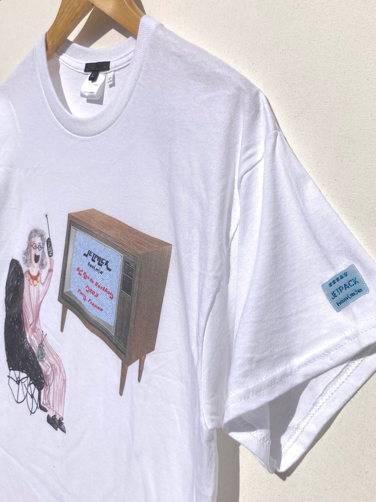 Grandma's Television TSHIRT-Jetpack Hom(m)e-APOC STORE