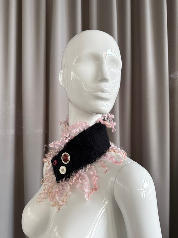 Felted Collar black/rose-TATi-APOC STORE