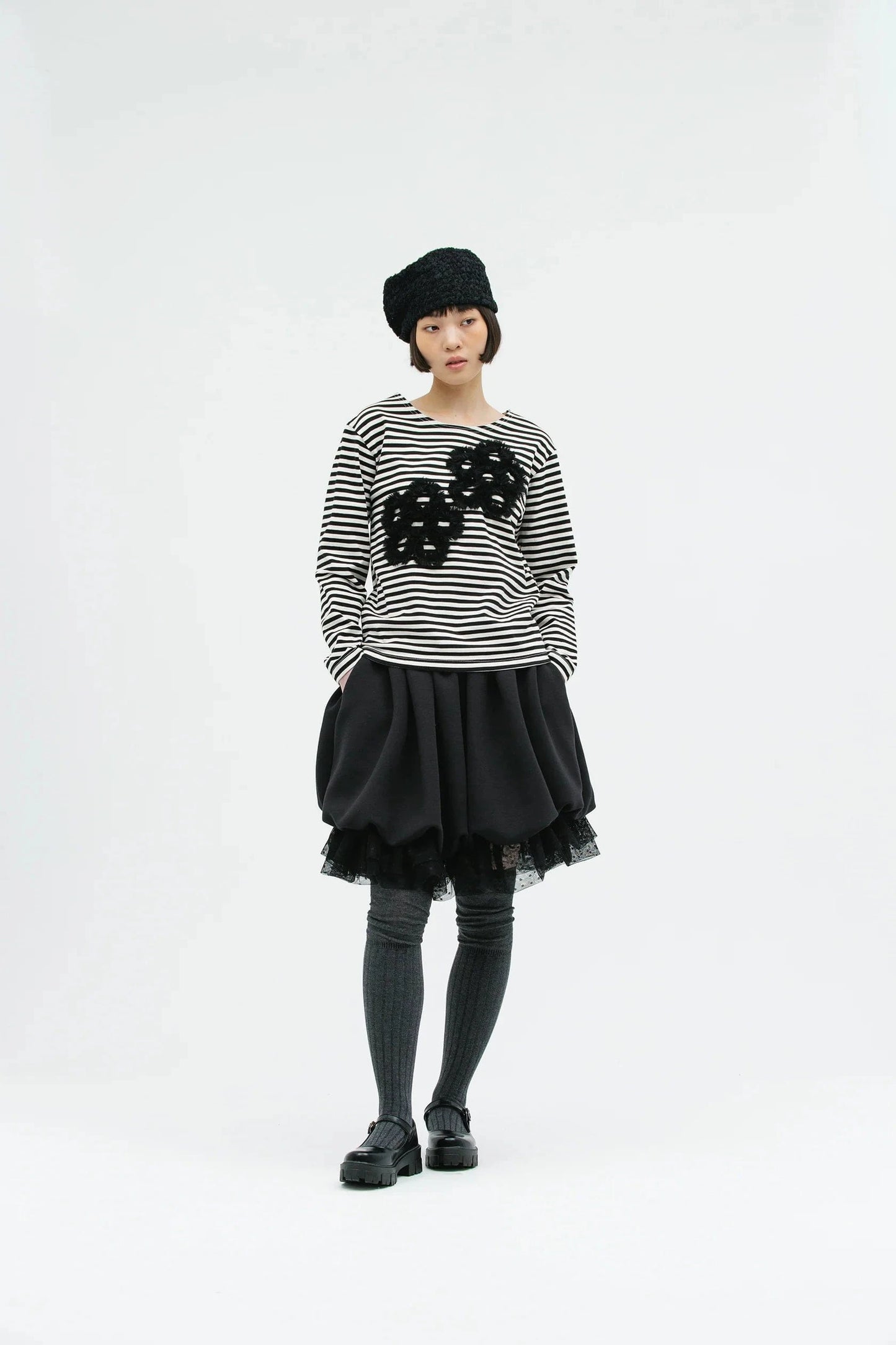 FLOWER LACE STRIPE LONG SELLEVE-SAENGIN STUDIOS-APOC STORE