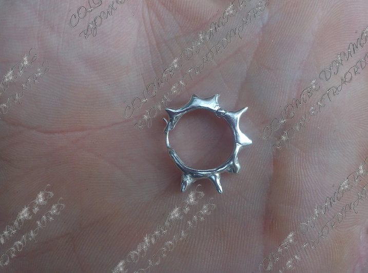 MEDIUM SPIKY HOOPS-Colombe d’Humieres-APOC STORE