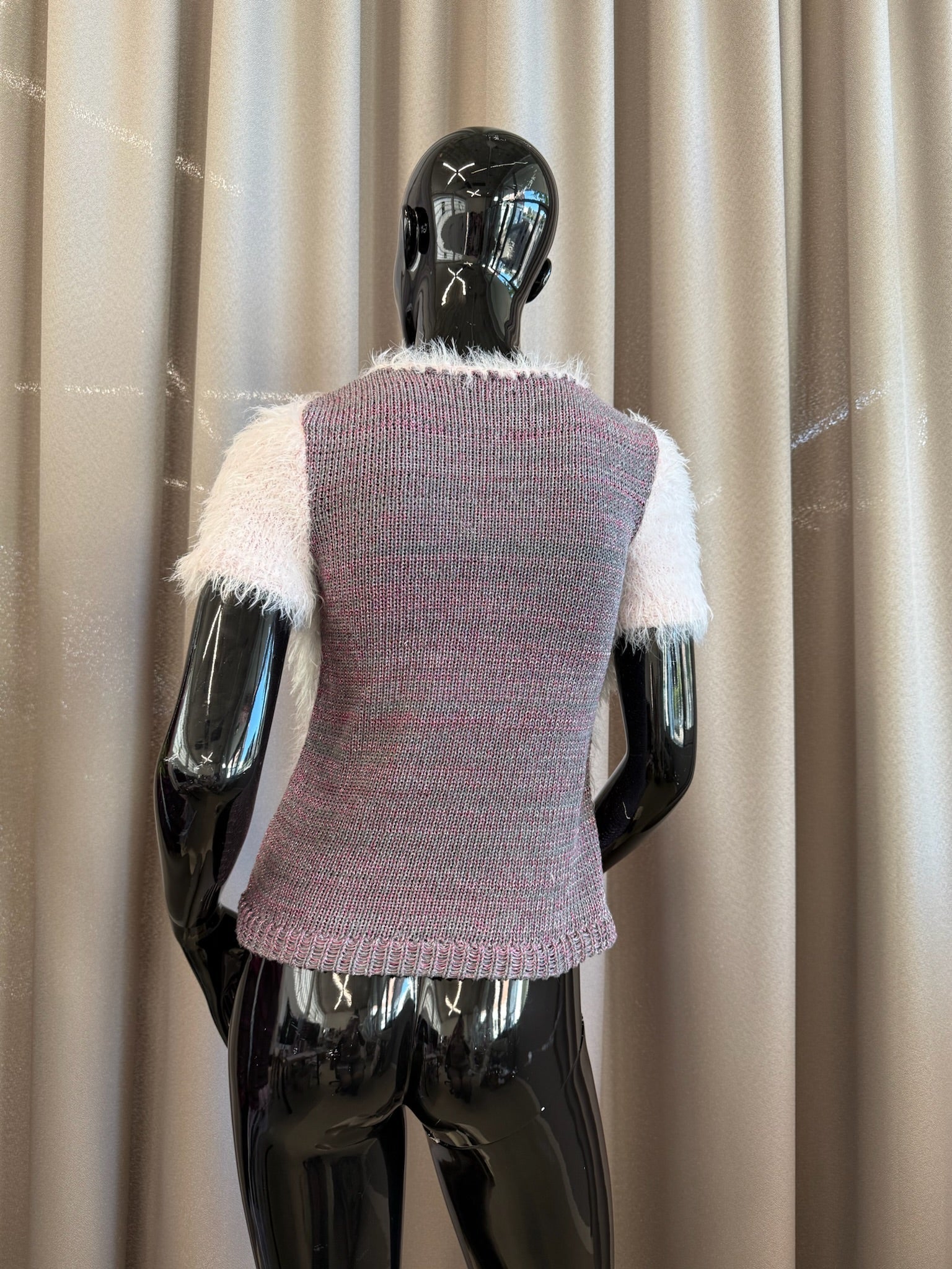 "Two Kissing Girls" t-shirt jumper-TATi-APOC STORE