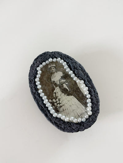 Ellen Rindom Brooch-Sisse Bjerre-APOC STORE
