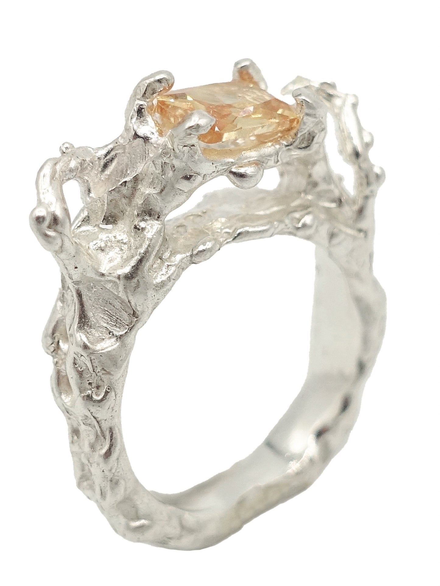 SERAXIS RING PEACH-Harlot Hands-APOC STORE