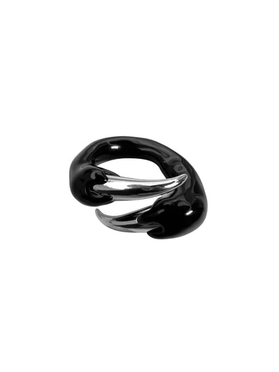 Black ring with spikes
