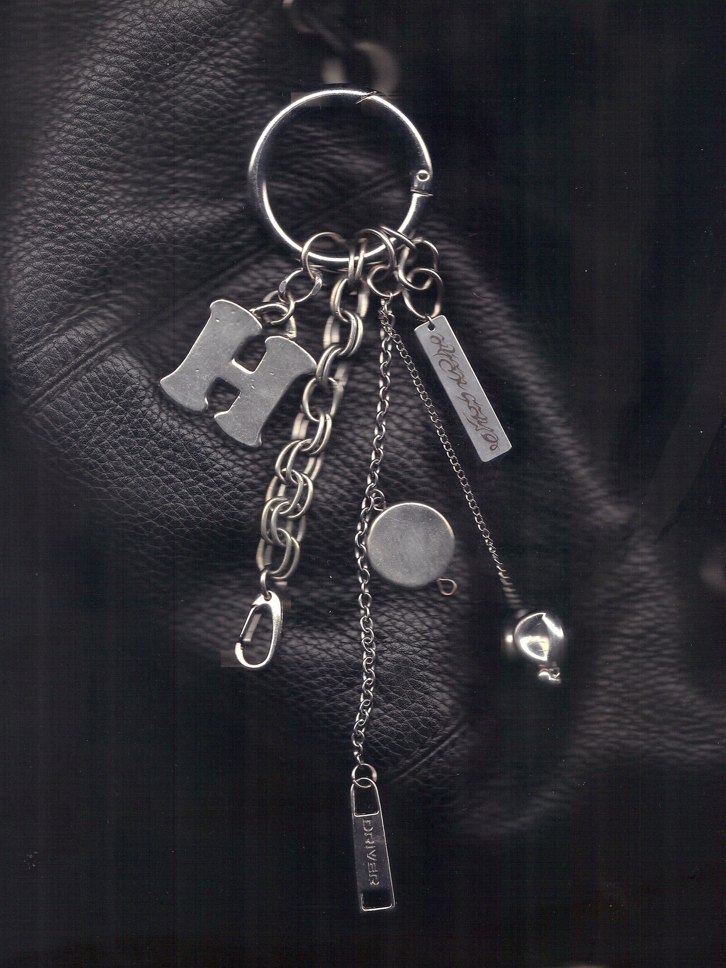 Vestige Keychain-Alisa Cayoo-APOC STORE