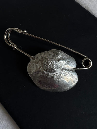 Nipple Brooch-Alizee Quitman-APOC STORE