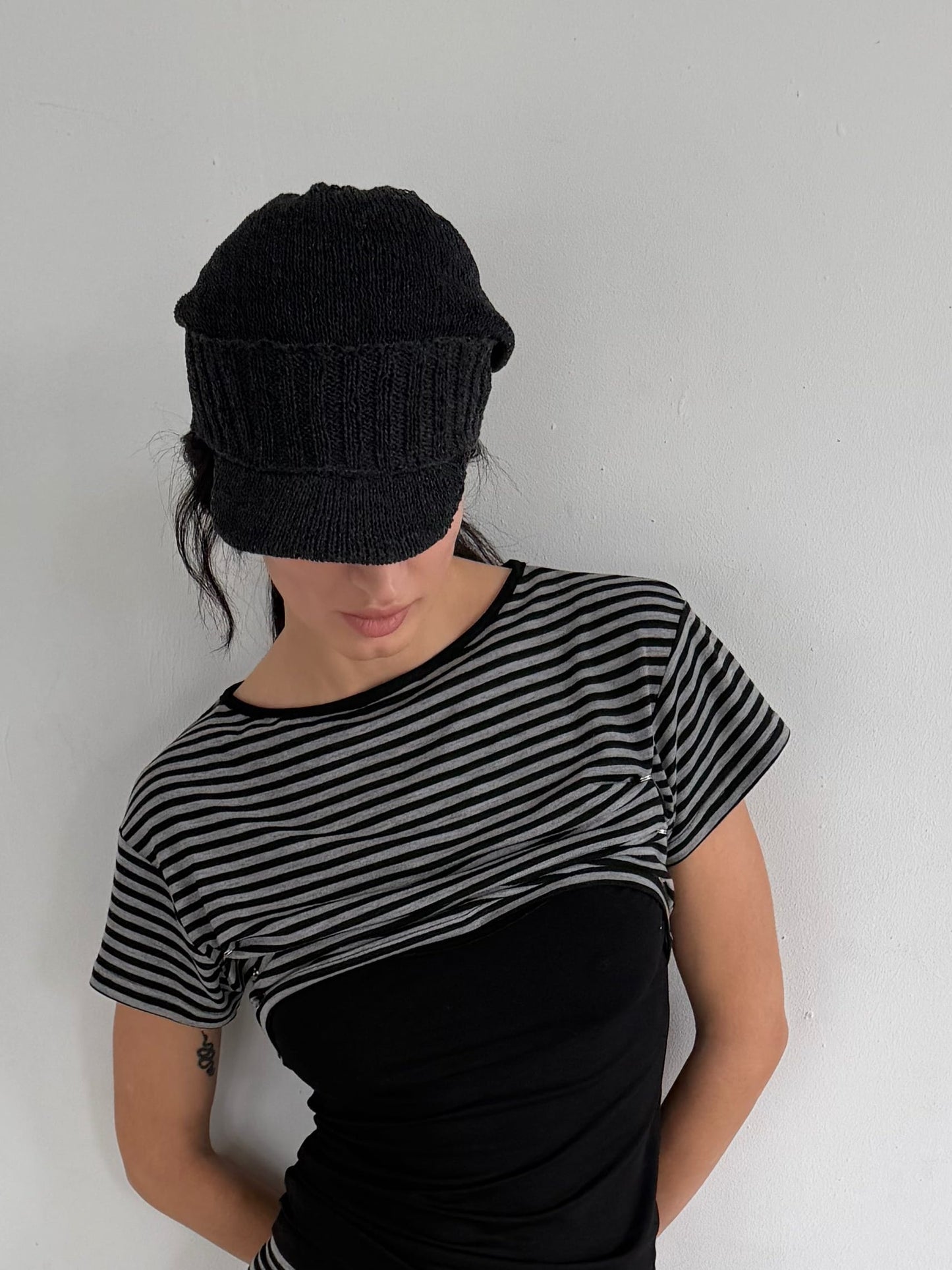 Cap Solar Black-V4K-APOC STORE
