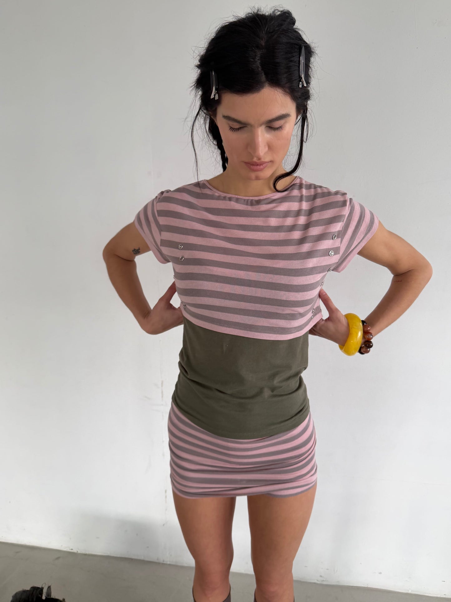 T-shirt Almost-V4K-APOC STORE