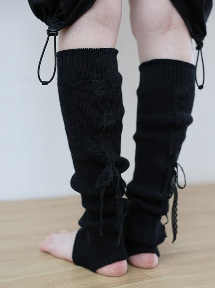 SAENGIN STUDIOS LACE RIBBON LEG WARMER BLACK – APOC STORE