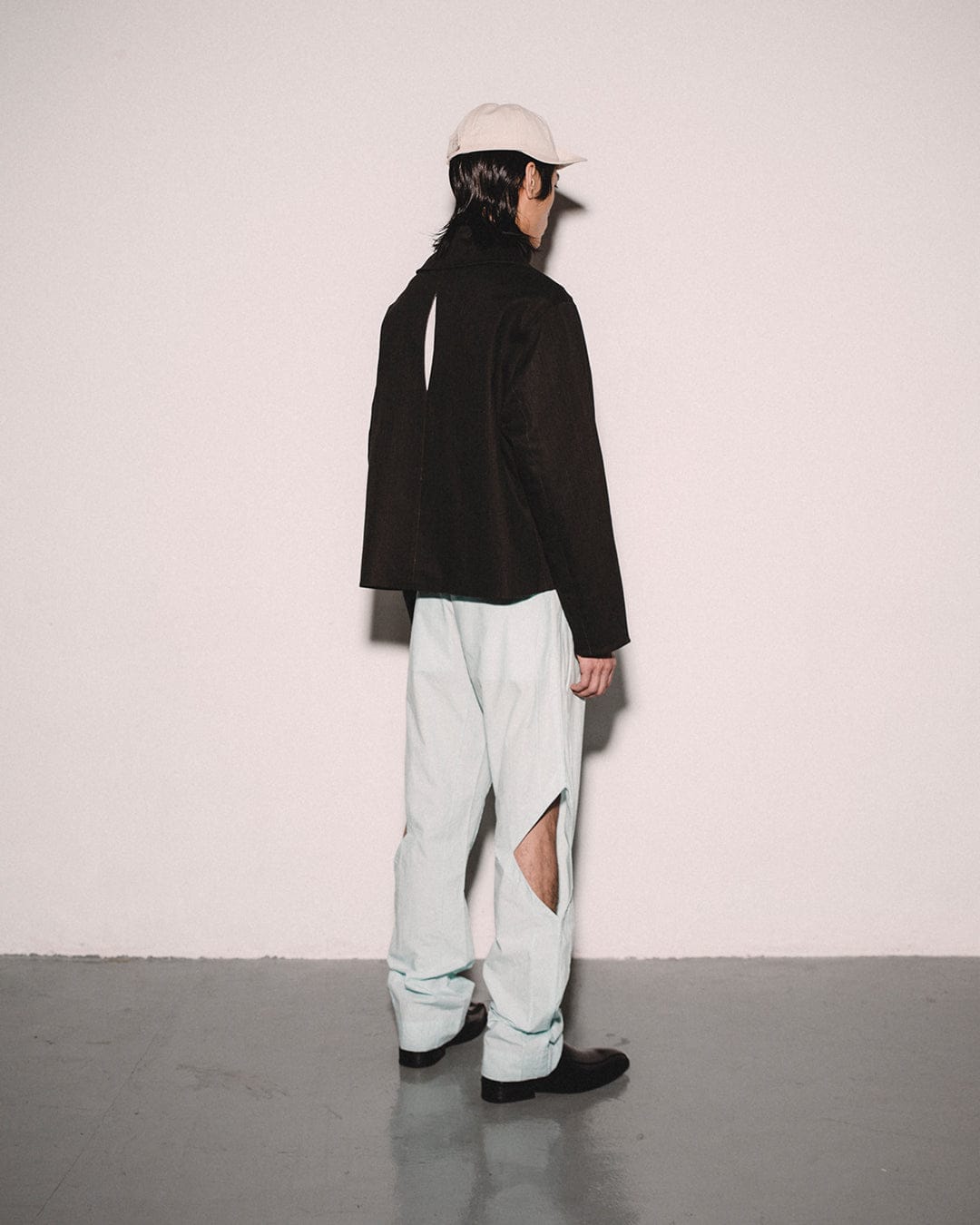 TWISTED CAP (IVORY)-SHEK LEUNG-APOC STORE