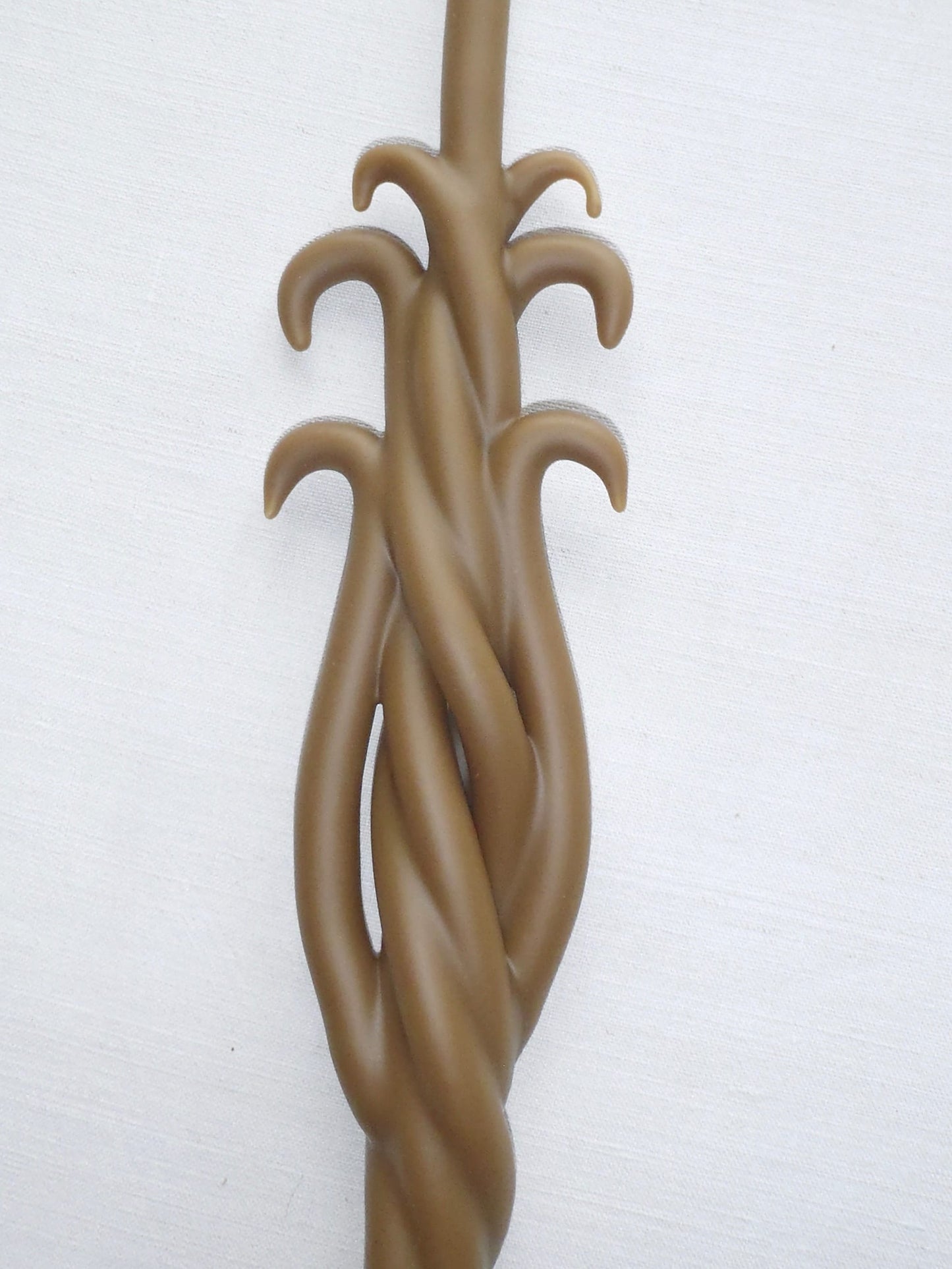 wand candle-Ola Lewczyk-APOC STORE
