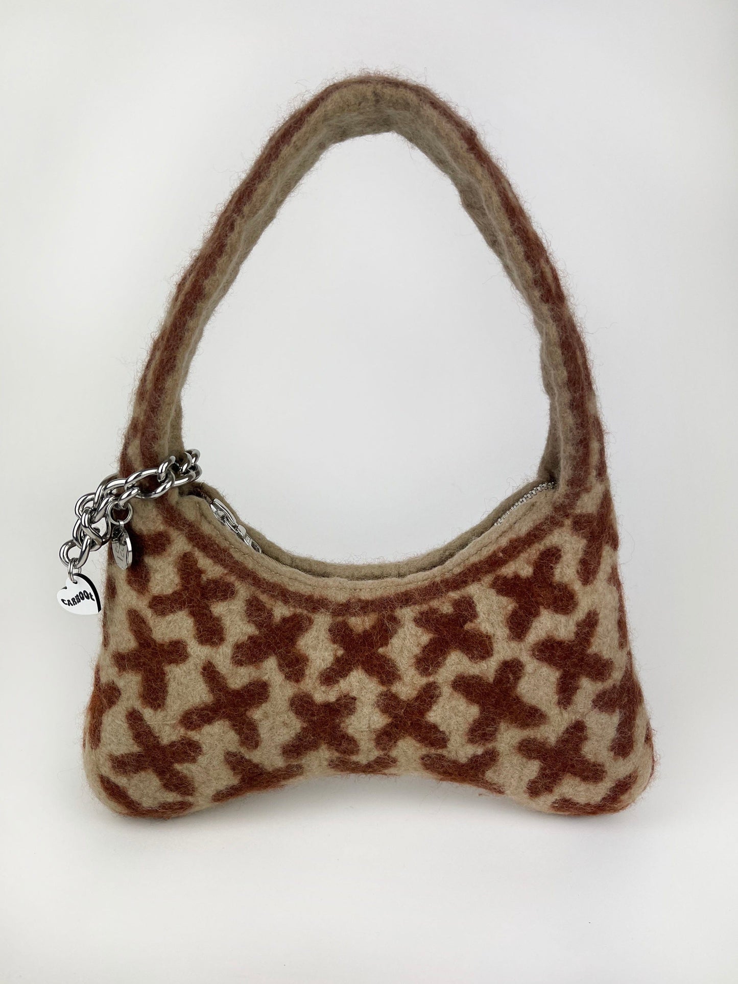1 of 1 Concave Kisses Bag - Beige / Cho-Carboot-APOC STORE