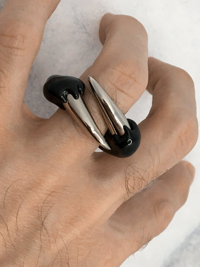 Black ring with spikes-CASPER DIY-APOC STORE