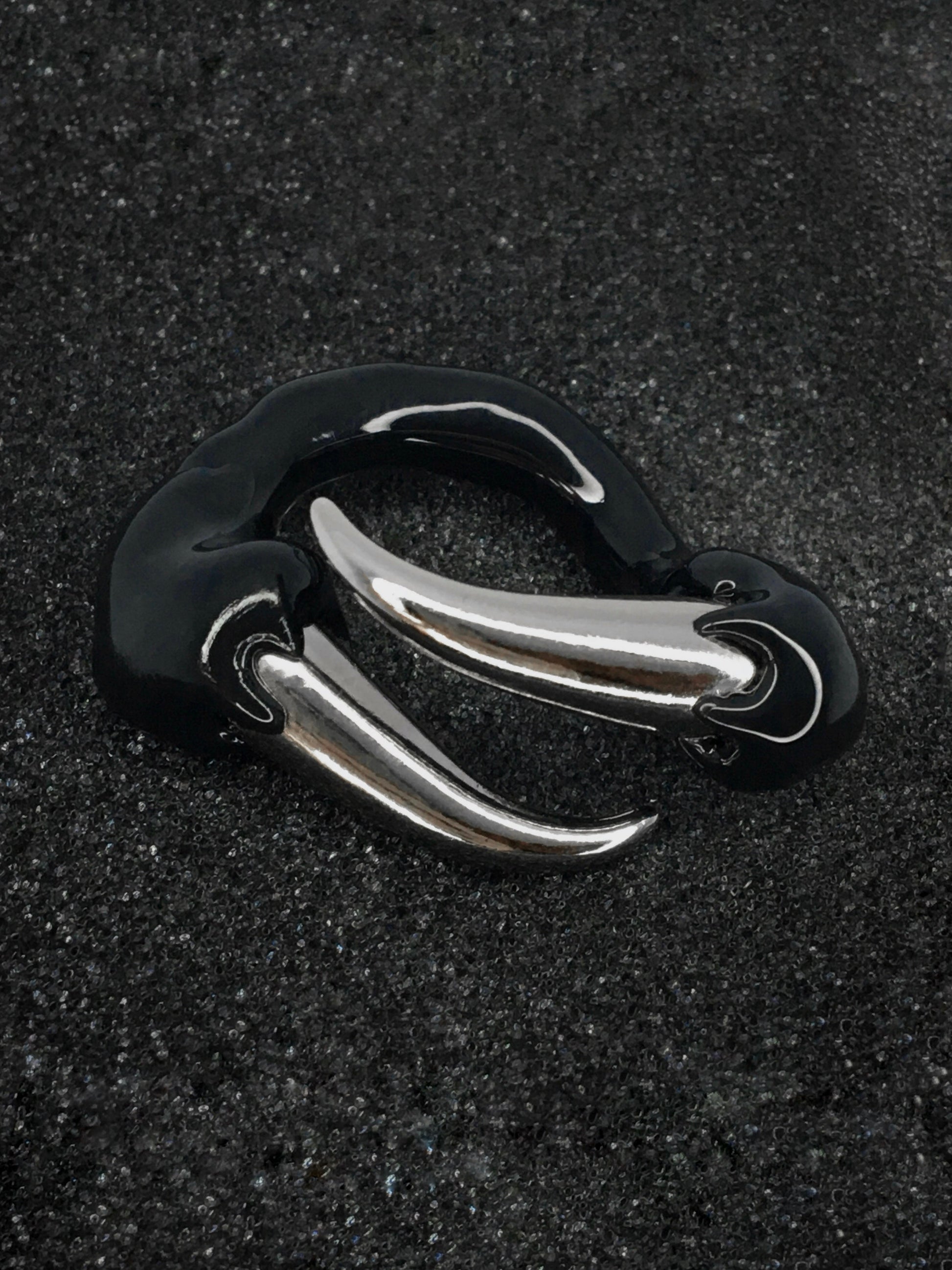 Black ring with spikes-CASPER DIY-APOC STORE