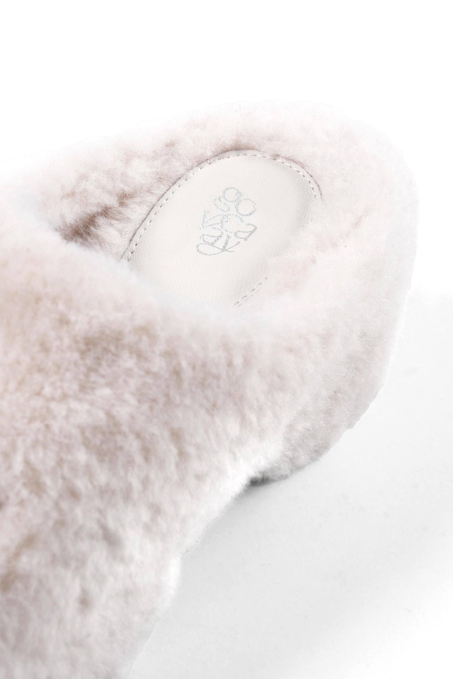 GO VACAY - Cloud Fluffy Slippers White-EMPTY BEHAVIOR-APOC STORE