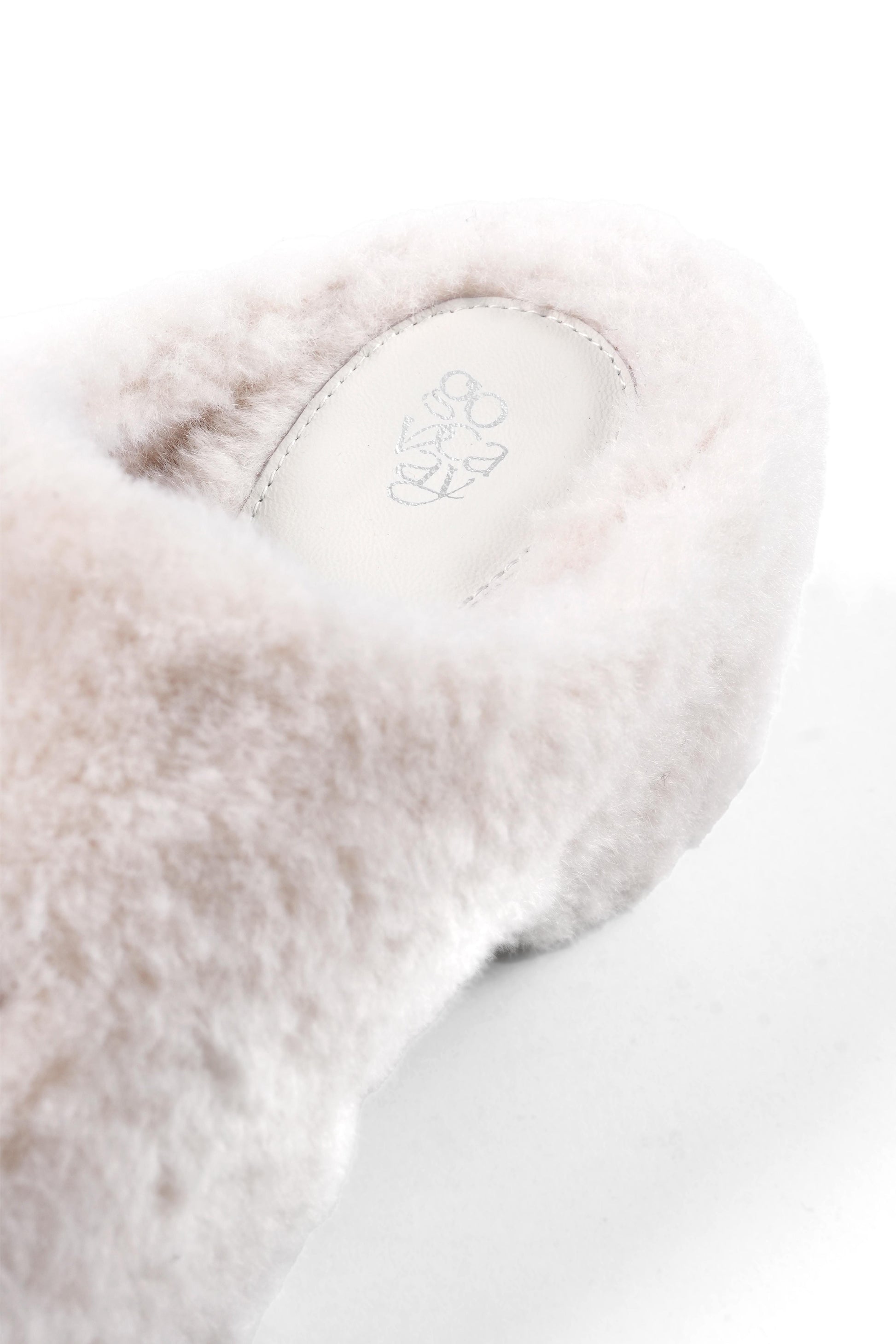 GO VACAY - Cloud Fluffy Slippers White-EMPTY BEHAVIOR-APOC STORE