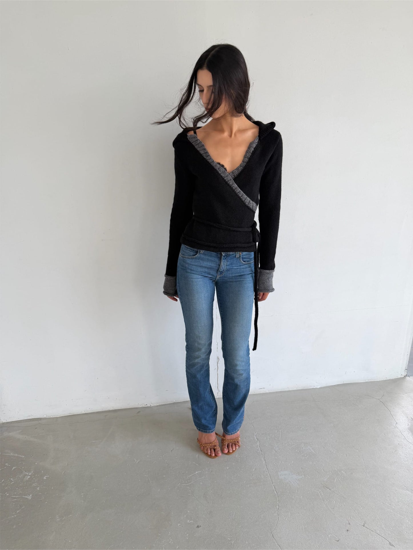 Cardigan “Embrace” Black-V4K-APOC STORE