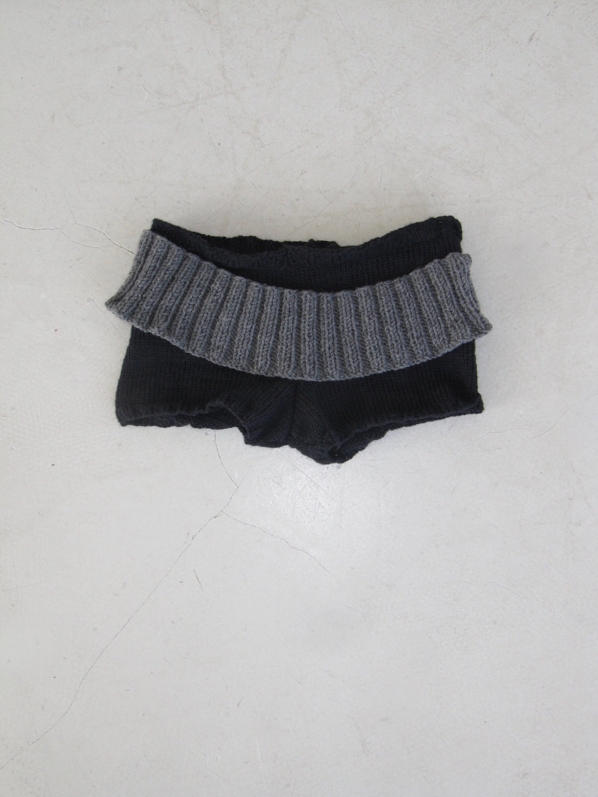 Shorts “Rough draft"-V4K-APOC STORE