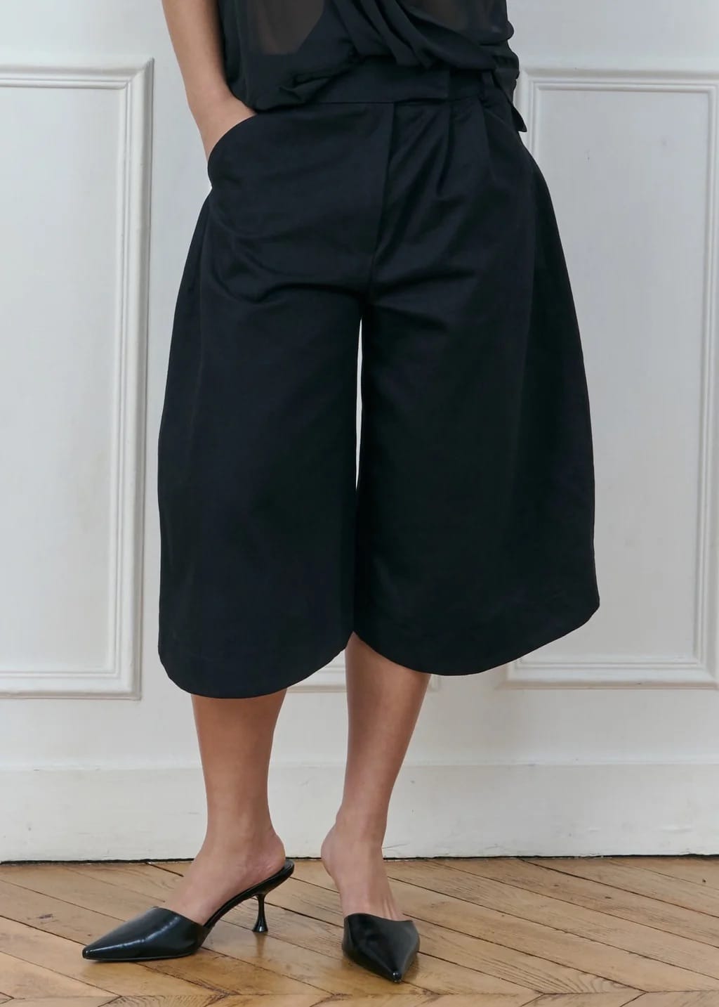 Swift Long Shorts in Black-PAIDEN-APOC STORE