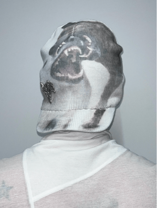 Dog kissing beanie cap-ALA TIANAN-APOC STORE