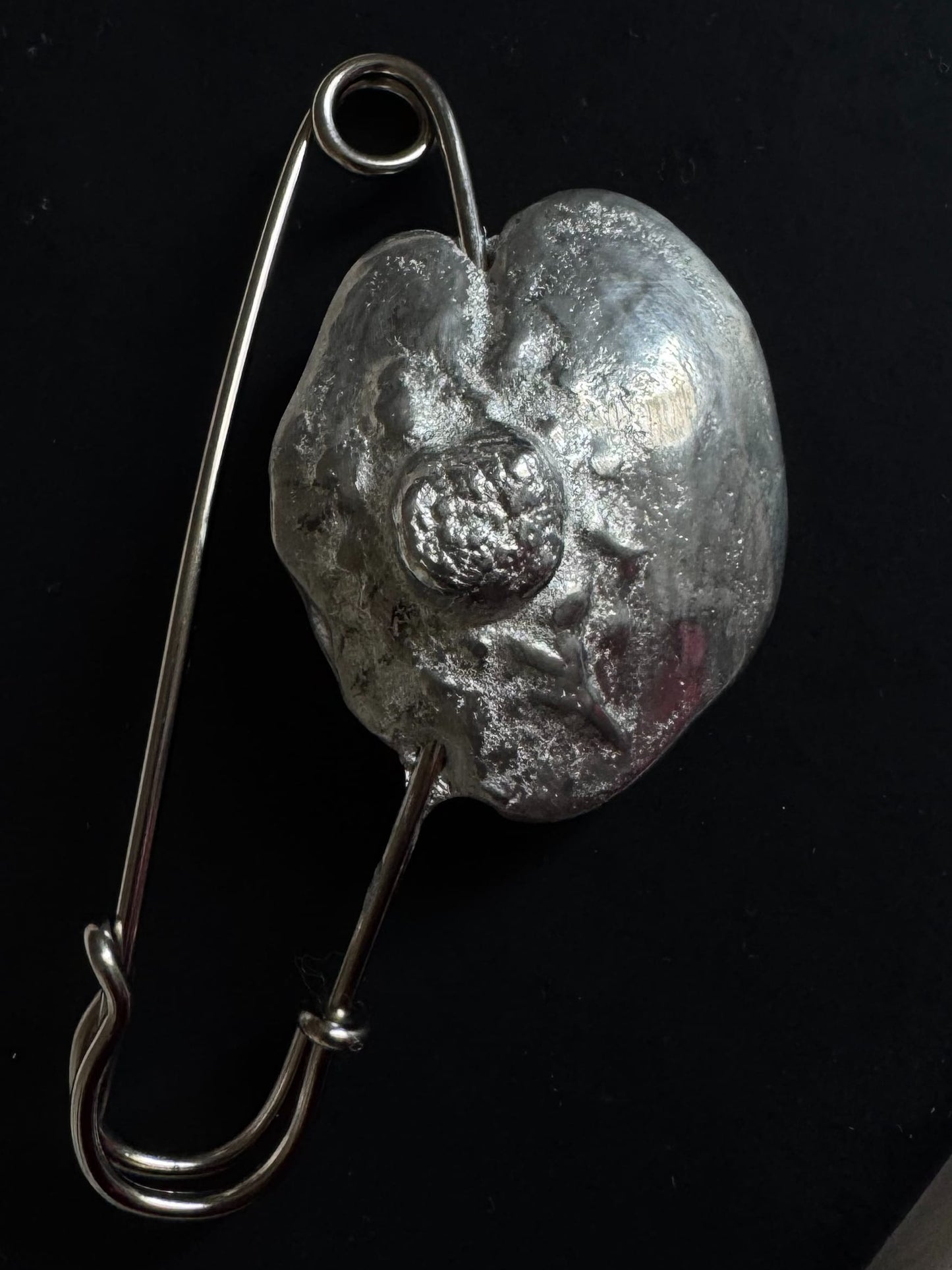 Nipple Brooch-Alizee Quitman-APOC STORE