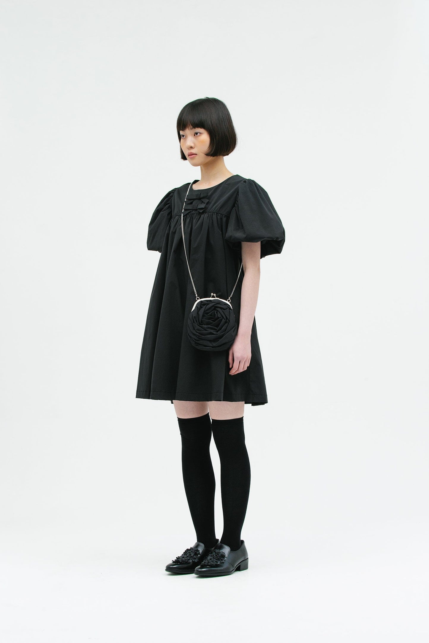 ROSE DISCORD CHAIN BAG BLACK-SAENGIN STUDIOS-APOC STORE